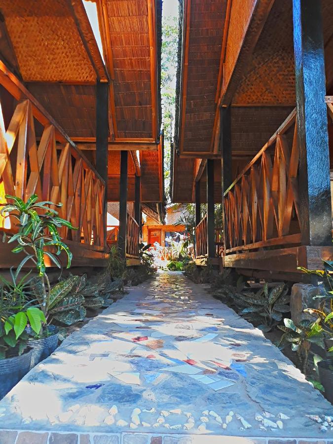 산 비센테 Castaway Native Huts 아파트 외부 사진